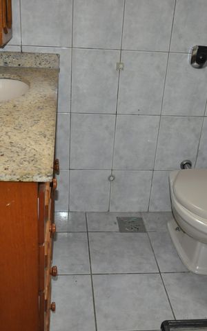 Apartamento à venda com 60m², 2 quartos e sem vagaBanheiro