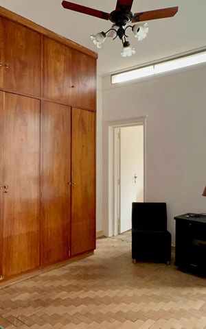 Casa para alugar com 306m², 4 quartos e 4 vagas Casa para alugar com 306m², 4 quartos e 4 vagasQuarto 2