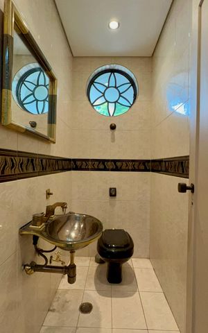 Casa para alugar com 306m², 4 quartos e 4 vagas Casa para alugar com 306m², 4 quartos e 4 vagasLavabo
