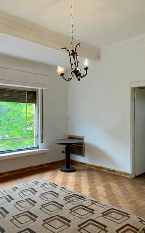 Casa para alugar com 306m², 4 quartos e 4 vagas Casa para alugar com 306m², 4 quartos e 4 vagasSuíte