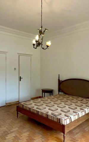 Casa para alugar com 306m², 4 quartos e 4 vagas Casa para alugar com 306m², 4 quartos e 4 vagasSuíte