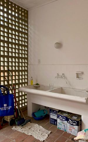 Casa para alugar com 306m², 4 quartos e 4 vagas Casa para alugar com 306m², 4 quartos e 4 vagasÁrea de Serviço