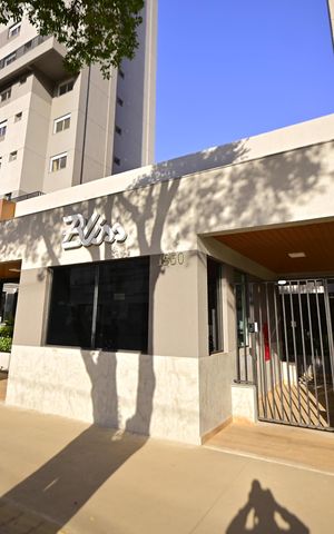Apartamento para alugar com 62m², 2 quartos e 1 vaga Apartamento para alugar com 62m², 2 quartos e 1 vagaFachada