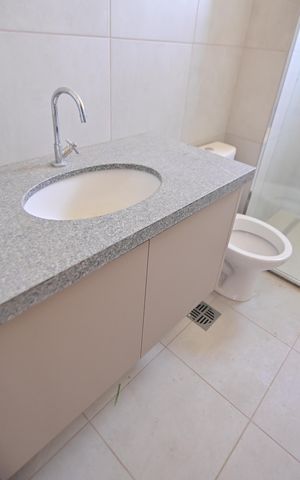 Apartamento para alugar com 62m², 2 quartos e 1 vaga Apartamento para alugar com 62m², 2 quartos e 1 vagaBanheiro da Suíte