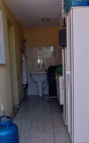 Casa à venda com 68m², 2 quartos e 2 vagas Casa à venda com 68m², 2 quartos e 2 vagasÁrea de Serviço