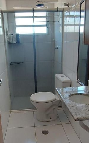 Casa à venda com 68m², 2 quartos e 2 vagas Casa à venda com 68m², 2 quartos e 2 vagasBanheiro