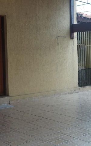 Casa à venda com 68m², 2 quartos e 2 vagas Casa à venda com 68m², 2 quartos e 2 vagasGaragem