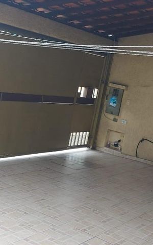 Casa à venda com 68m², 2 quartos e 2 vagas Casa à venda com 68m², 2 quartos e 2 vagasGaragem