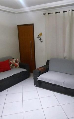 Casa à venda com 68m², 2 quartos e 2 vagas Casa à venda com 68m², 2 quartos e 2 vagasSala