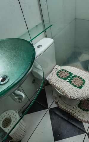 Casa à venda com 300m², 2 quartos e 5 vagasBanheiro Social