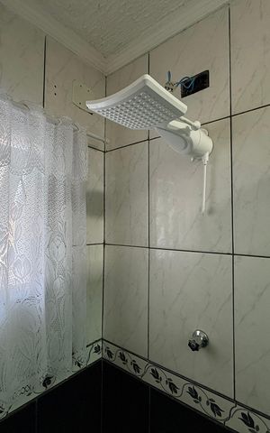 Casa à venda com 185m², 3 quartos e 2 vagas Casa à venda com 185m², 3 quartos e 2 vagasBanheiro da Suíte 1 da suíte 1