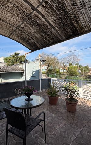Casa à venda com 185m², 3 quartos e 2 vagas Casa à venda com 185m², 3 quartos e 2 vagasVaranda da Suíte 1