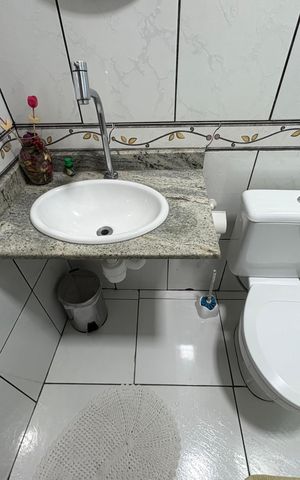 Casa à venda com 185m², 3 quartos e 2 vagas Casa à venda com 185m², 3 quartos e 2 vagasBanheiro da Suíte 2