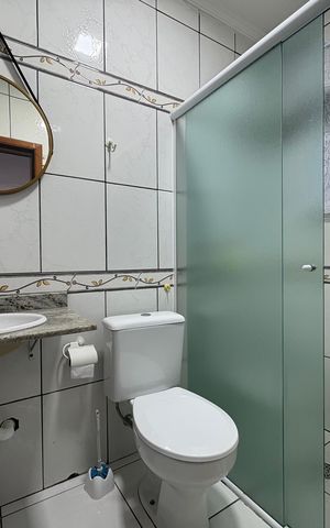 Casa à venda com 185m², 3 quartos e 2 vagas Casa à venda com 185m², 3 quartos e 2 vagasBanheiro da Suíte 2