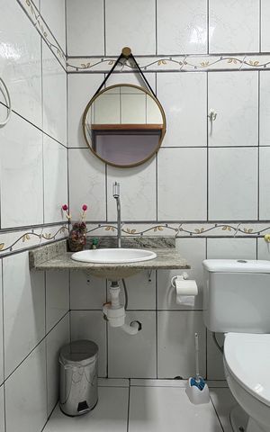Casa à venda com 185m², 3 quartos e 2 vagas Casa à venda com 185m², 3 quartos e 2 vagasBanheiro da Suíte 2