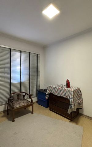 Casa à venda com 185m², 3 quartos e 2 vagas Casa à venda com 185m², 3 quartos e 2 vagasEscritório