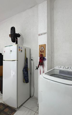 Casa à venda com 185m², 3 quartos e 2 vagas Casa à venda com 185m², 3 quartos e 2 vagasLavanderia