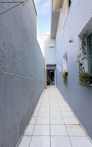 Casa à venda com 185m², 3 quartos e 2 vagas Casa à venda com 185m², 3 quartos e 2 vagasQuintal