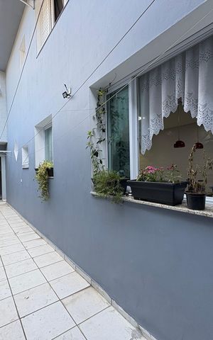 Casa à venda com 185m², 3 quartos e 2 vagas Casa à venda com 185m², 3 quartos e 2 vagasQuintal