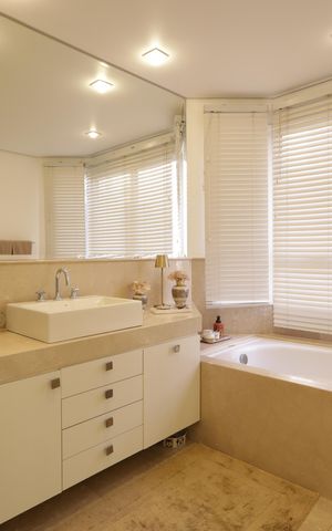 Apartamento à venda com 425m², 5 quartos e 6 vagasBanheiro da Suíte 4
