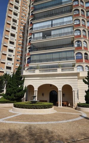 Apartamento à venda com 425m², 5 quartos e 6 vagasFachada