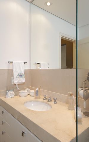 Apartamento à venda com 425m², 5 quartos e 6 vagasBanheiro da Suíte 3