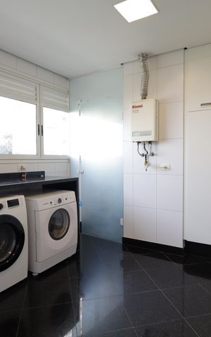 Apartamento à venda com 425m², 5 quartos e 6 vagasÁrea de Serviço