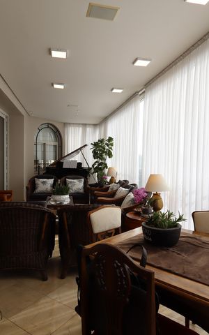 Apartamento à venda com 425m², 5 quartos e 6 vagasVaranda da Sala