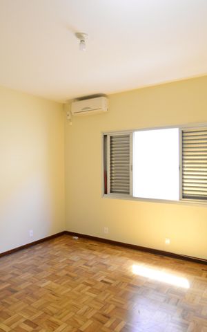 Casa à venda com 330m², 3 quartos e 7 vagasQuarto 2