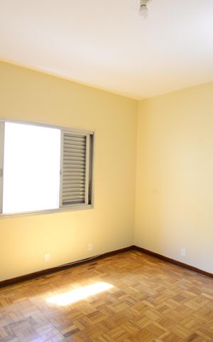Casa à venda com 330m², 3 quartos e 7 vagasQuarto 2