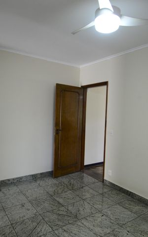 Casa à venda com 330m², 3 quartos e 7 vagasSala 2