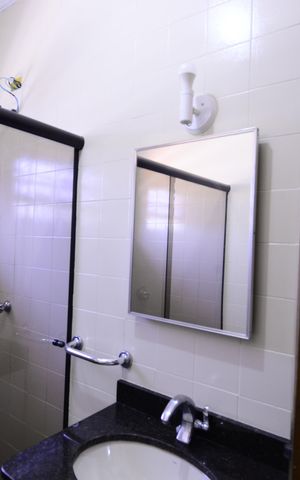 Casa à venda com 330m², 3 quartos e 7 vagasBanheiro