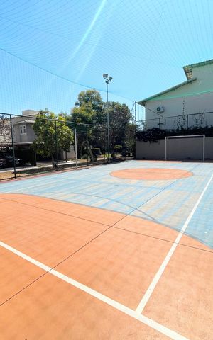 Casa de condomínio à venda com 149m², 3 quartos e 4 vagasÁrea comum