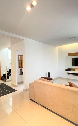 Casa de condomínio à venda com 149m², 3 quartos e 4 vagasSala