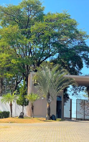 Casa de condomínio à venda com 149m², 3 quartos e 4 vagasFachada