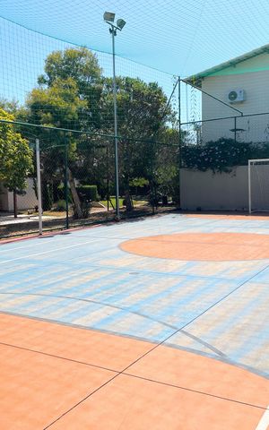 Casa de condomínio à venda com 149m², 3 quartos e 4 vagasÁrea comum
