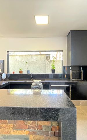Casa de condomínio à venda com 149m², 3 quartos e 4 vagasEspaço Gourmet