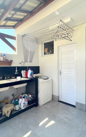 Casa de condomínio à venda com 149m², 3 quartos e 4 vagasÁrea de serviço