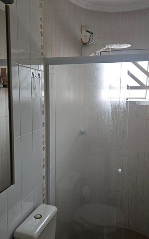 Casa à venda com 170m², 3 quartos e 2 vagas Casa à venda com 170m², 3 quartos e 2 vagasBanheiro da Suíte
