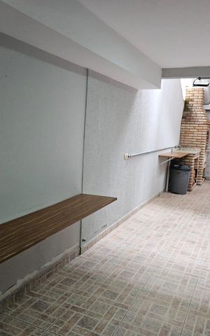 Casa à venda com 170m², 3 quartos e 2 vagas Casa à venda com 170m², 3 quartos e 2 vagasÁrea de Serviço