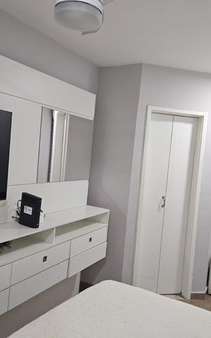 Casa à venda com 170m², 3 quartos e 2 vagas Casa à venda com 170m², 3 quartos e 2 vagasSuíte