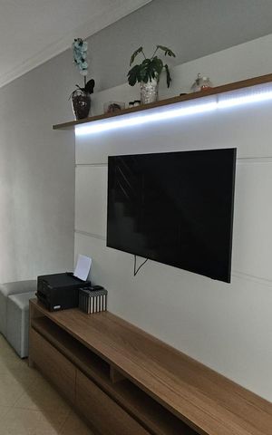 Casa à venda com 170m², 3 quartos e 2 vagas Casa à venda com 170m², 3 quartos e 2 vagasSala