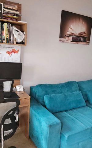 Casa à venda com 170m², 3 quartos e 2 vagas Casa à venda com 170m², 3 quartos e 2 vagasSala