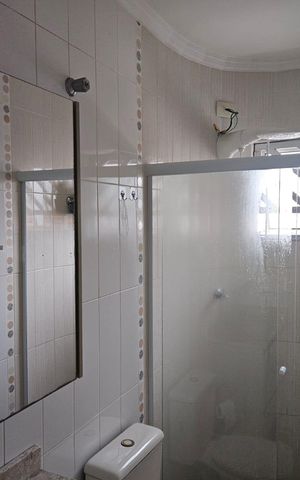 Casa à venda com 170m², 3 quartos e 2 vagas Casa à venda com 170m², 3 quartos e 2 vagasBanheiro da Suíte