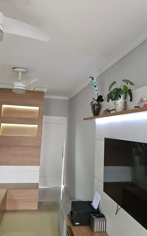 Casa à venda com 170m², 3 quartos e 2 vagas Casa à venda com 170m², 3 quartos e 2 vagasSala
