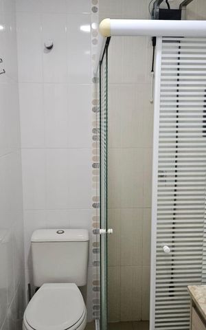 Casa à venda com 170m², 3 quartos e 2 vagas Casa à venda com 170m², 3 quartos e 2 vagasBanheiro Social
