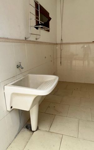 Casa à venda com 900m², 7 quartos e 4 vagas Casa à venda com 900m², 7 quartos e 4 vagasÁrea de Serviço