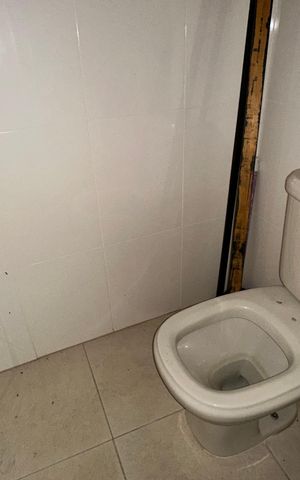 Casa à venda com 900m², 7 quartos e 4 vagas Casa à venda com 900m², 7 quartos e 4 vagasBanheiro da Suíte 2