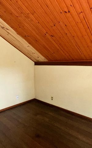 Casa à venda com 900m², 7 quartos e 4 vagas Casa à venda com 900m², 7 quartos e 4 vagasSuíte 2