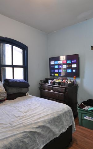 Casa à venda com 200m², 4 quartos e 2 vagasSuíte 1